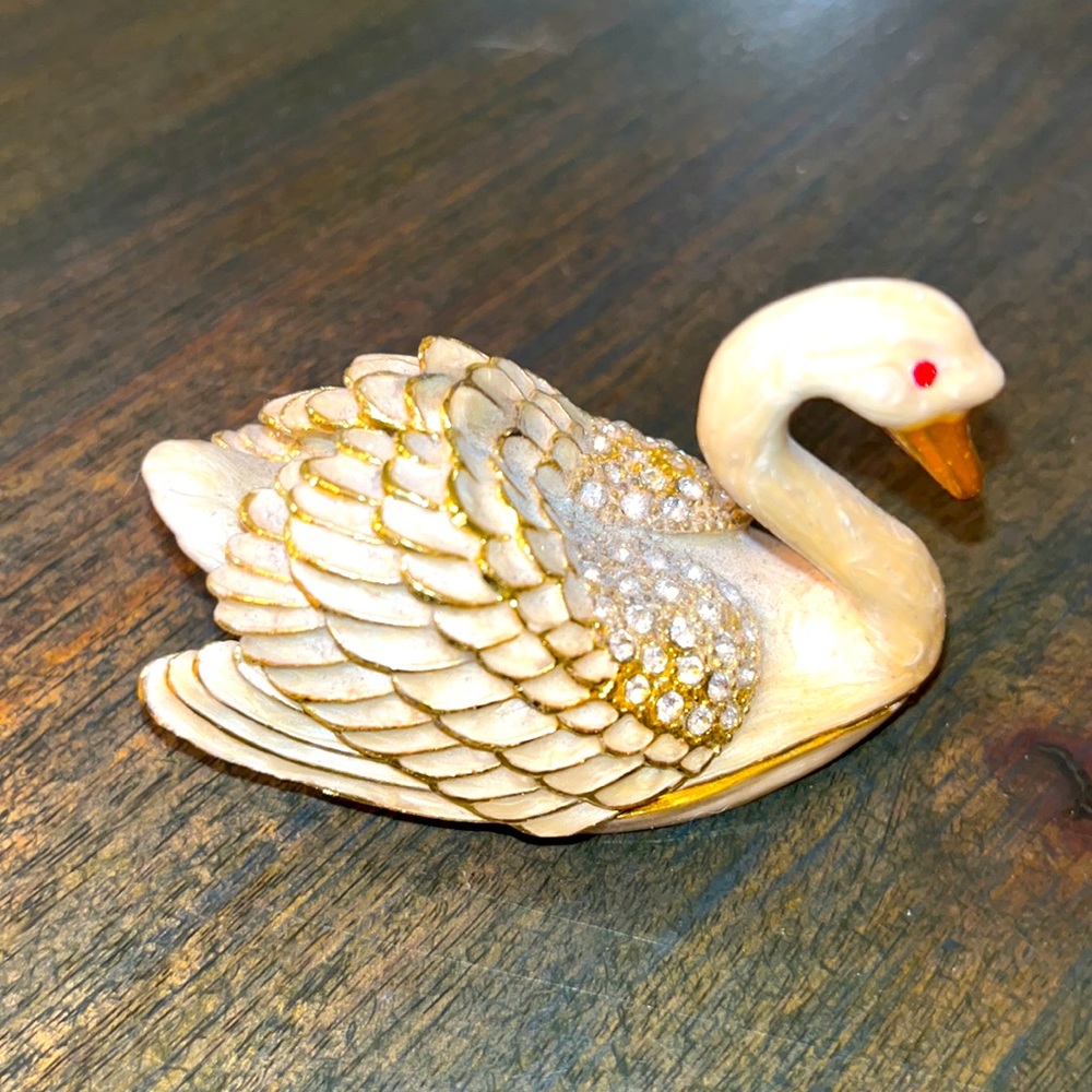Swan jewel box